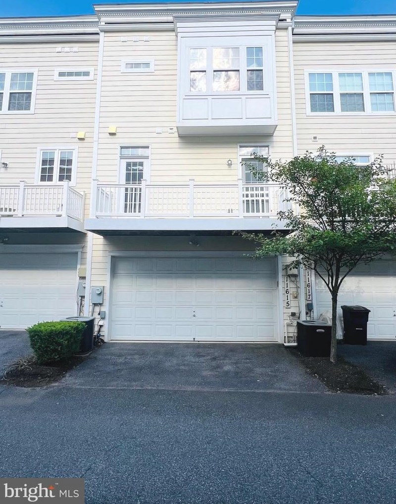 11615 Leesborough Cir, Silver Spring MD  20902-2890 exterior