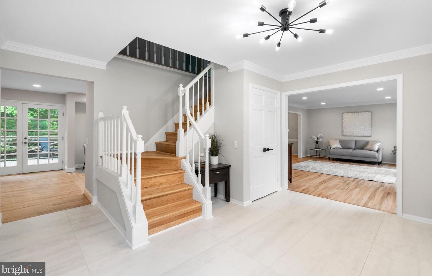 8740 Fls Chapel Way, Rockville MD 20854-2455 exterior