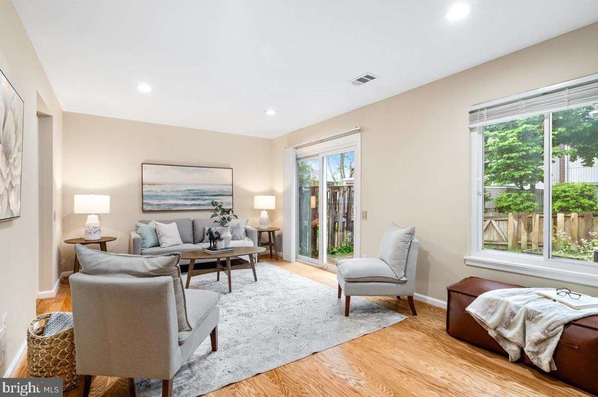 9620 Marston Ln, Gaithersburg MD 20886-5001 exterior