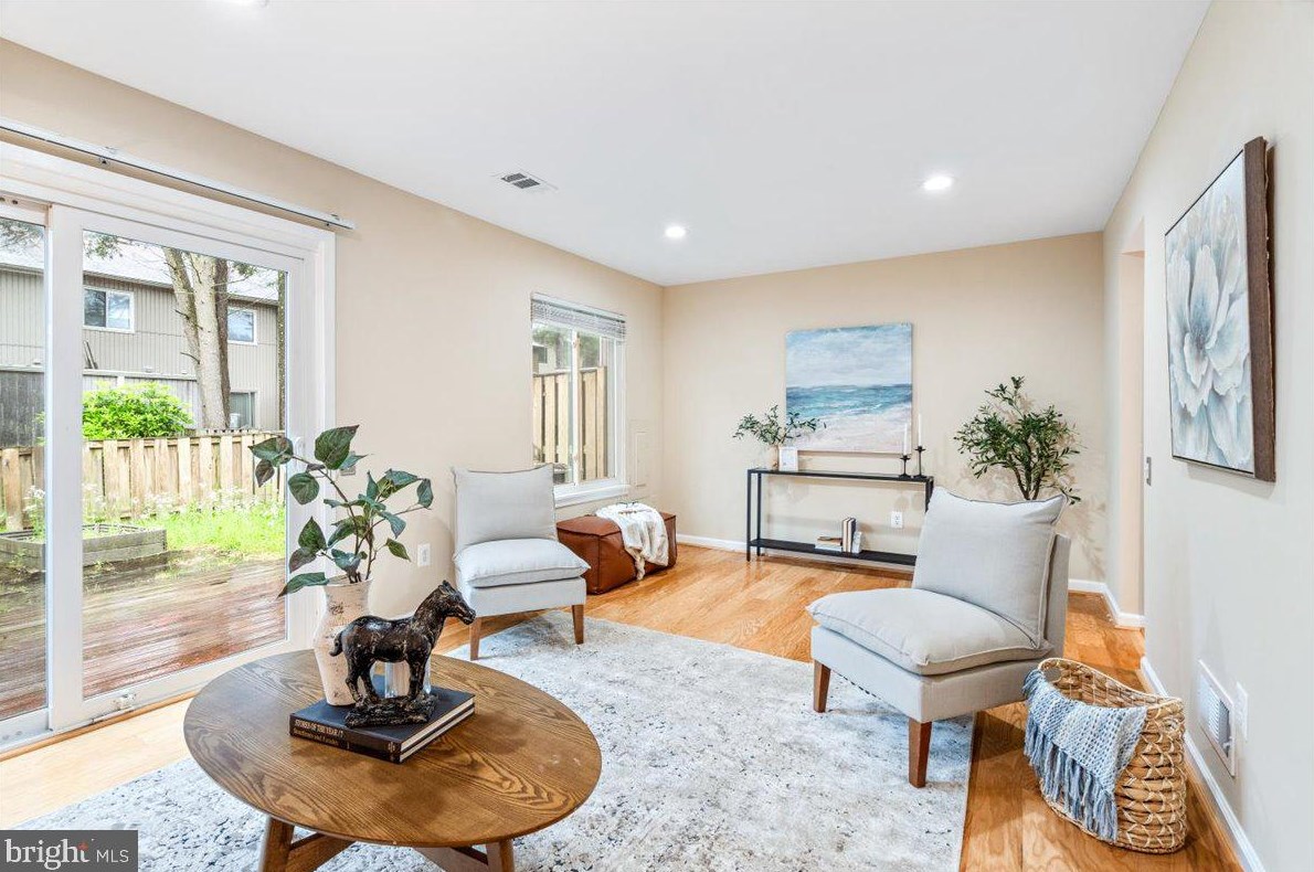 9620 Marston Ln, Gaithersburg MD 20886-5001 exterior