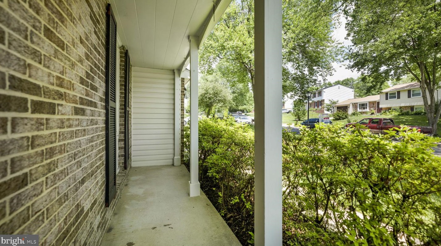 19308 Poinsetta Ct, Gaithersburg, MD 20879-1862