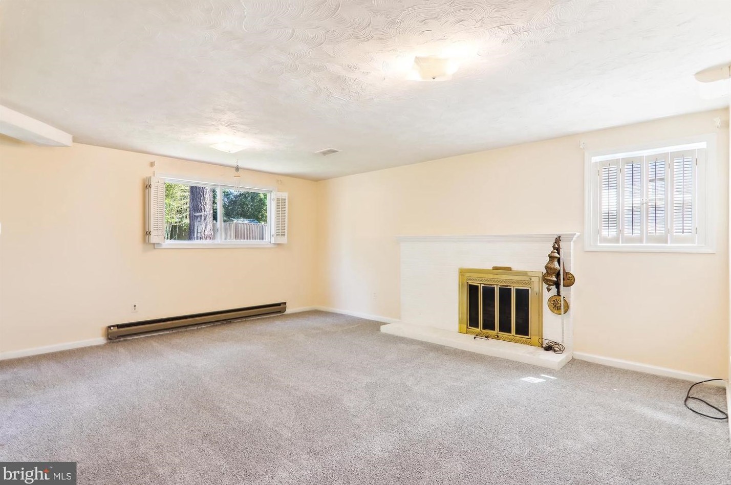 812 Venice Dr, Silver Spring MD 20904-2065 exterior