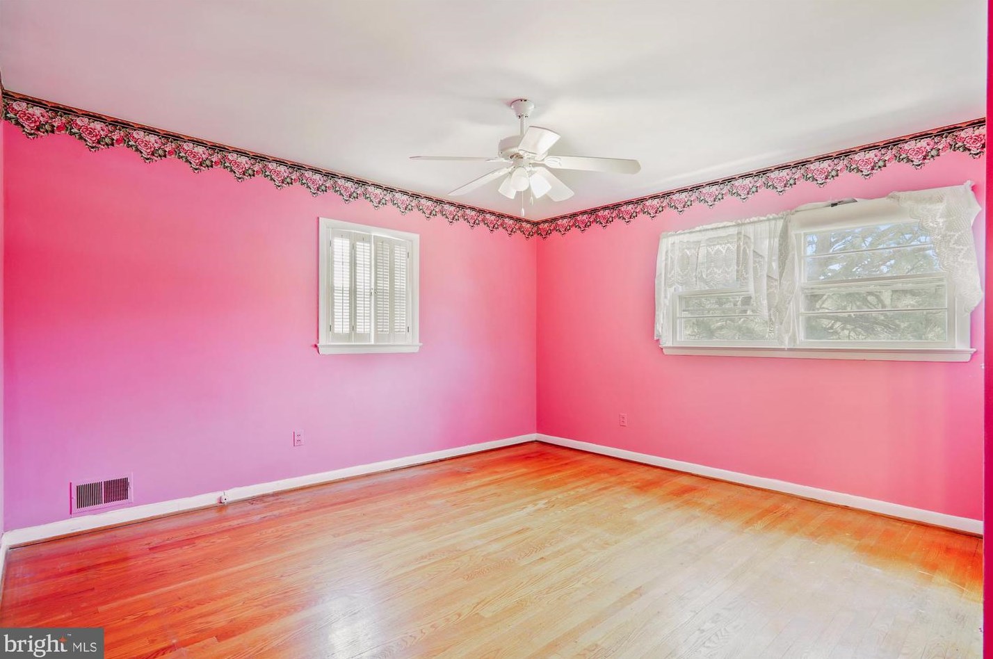 812 Venice Dr, Silver Spring MD 20904-2065 exterior