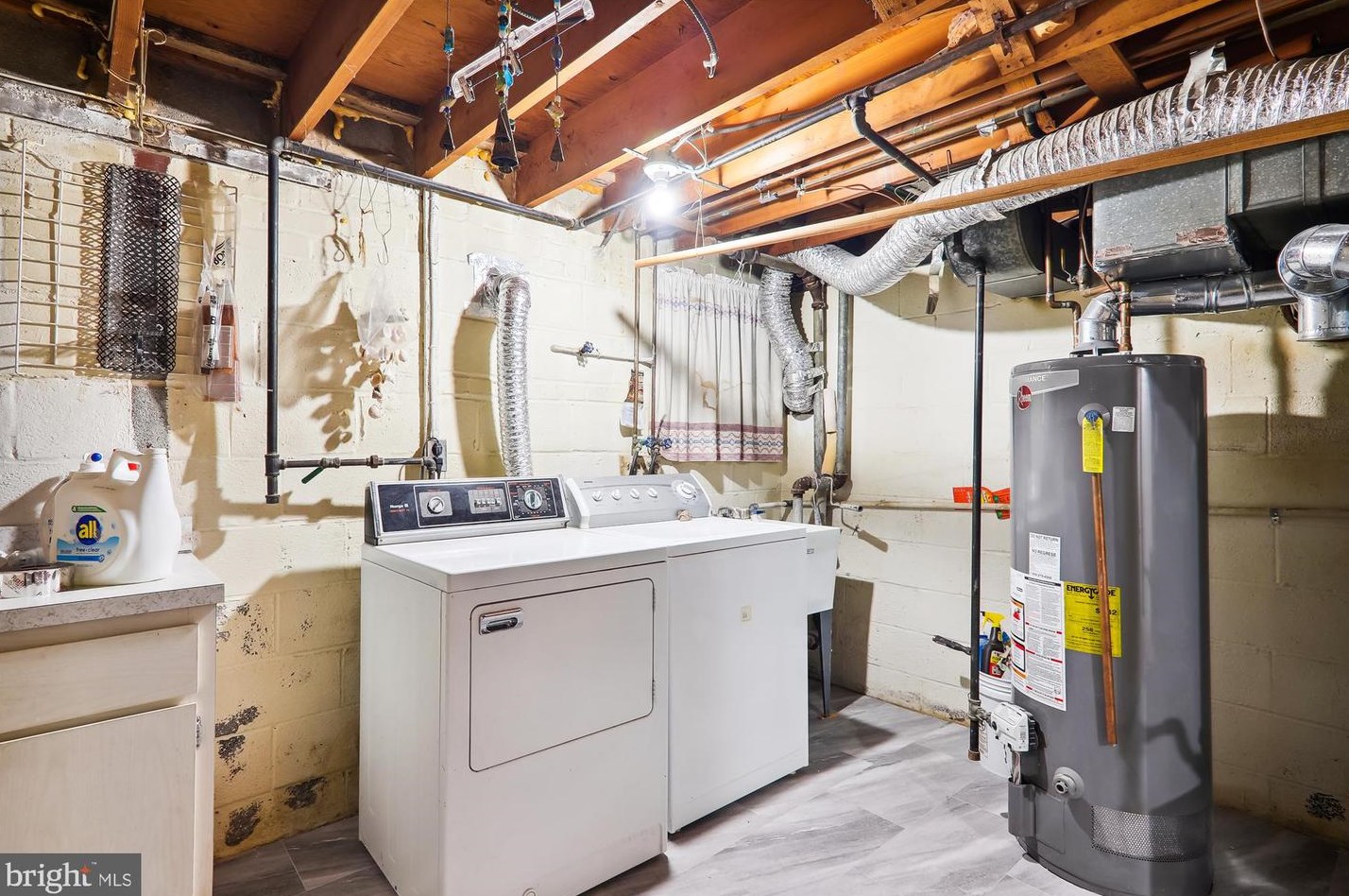 812 Venice Dr, Silver Spring MD 20904-2065 exterior