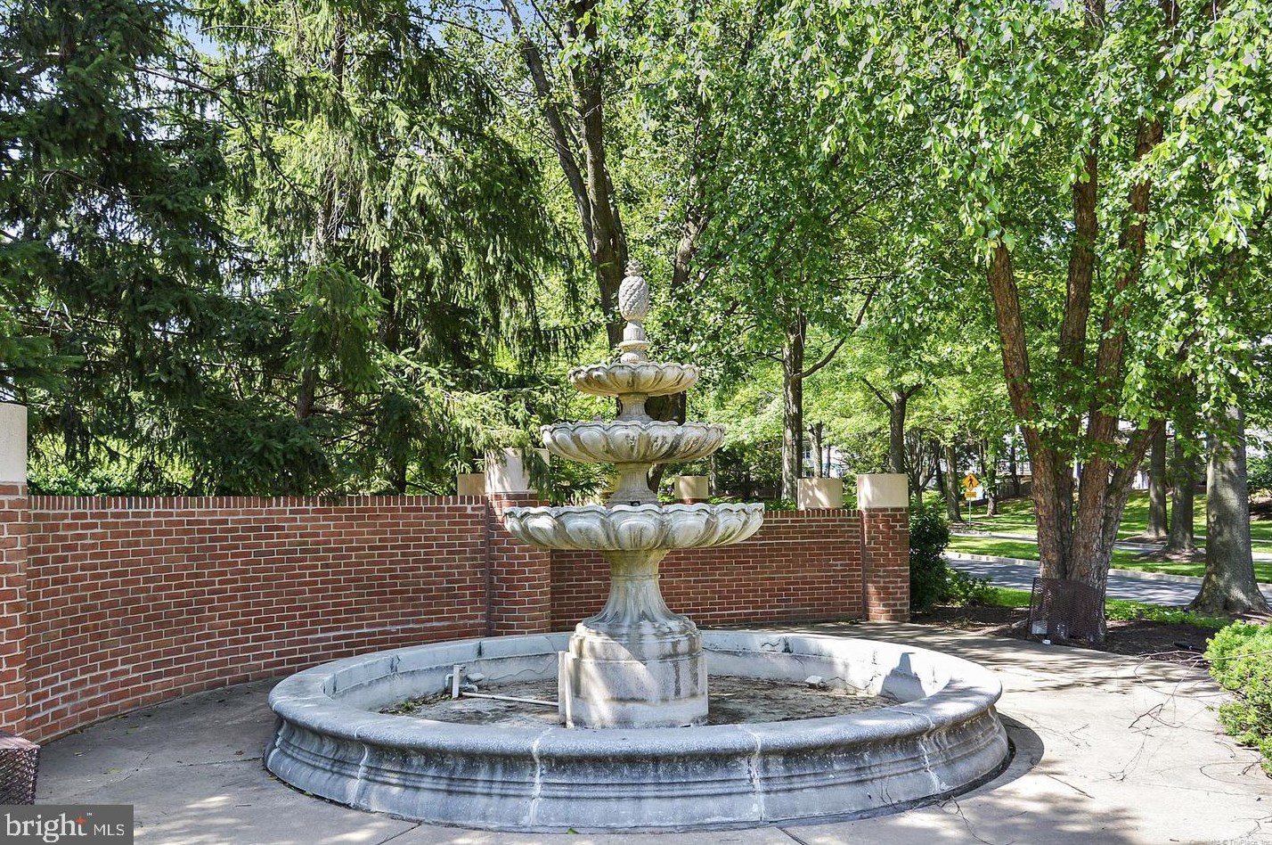 16 Wilcox Ct, Silver Spring MD 20906-5935 exterior