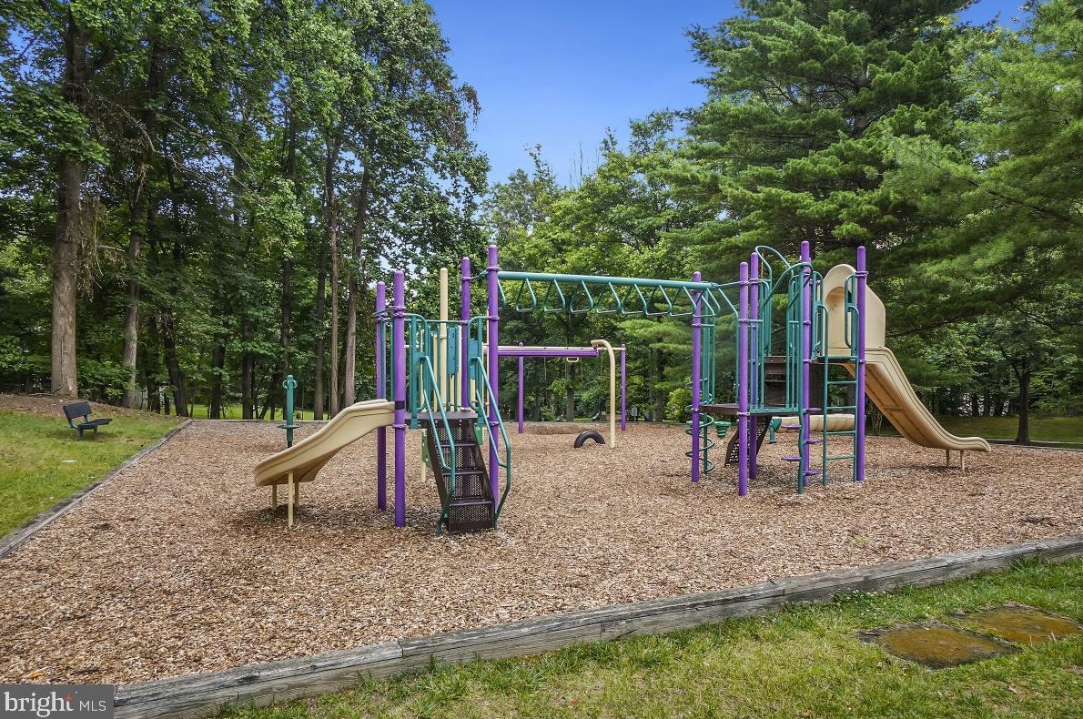 16 Wilcox Ct, Silver Spring MD 20906-5935 exterior