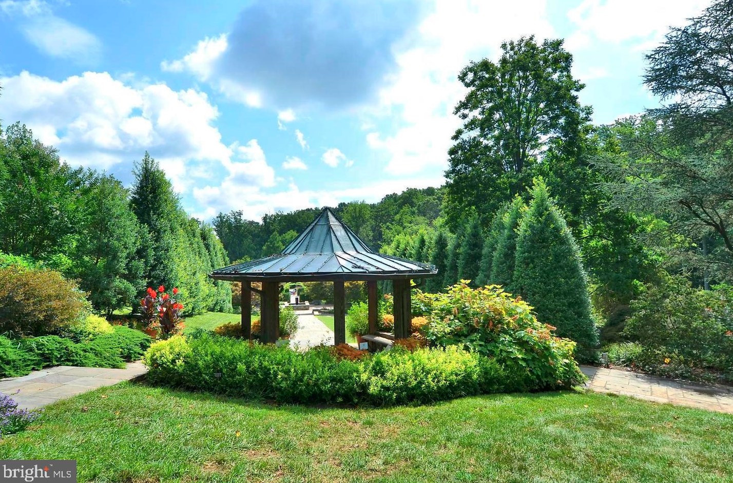 16 Wilcox Ct, Silver Spring MD 20906-5935 exterior