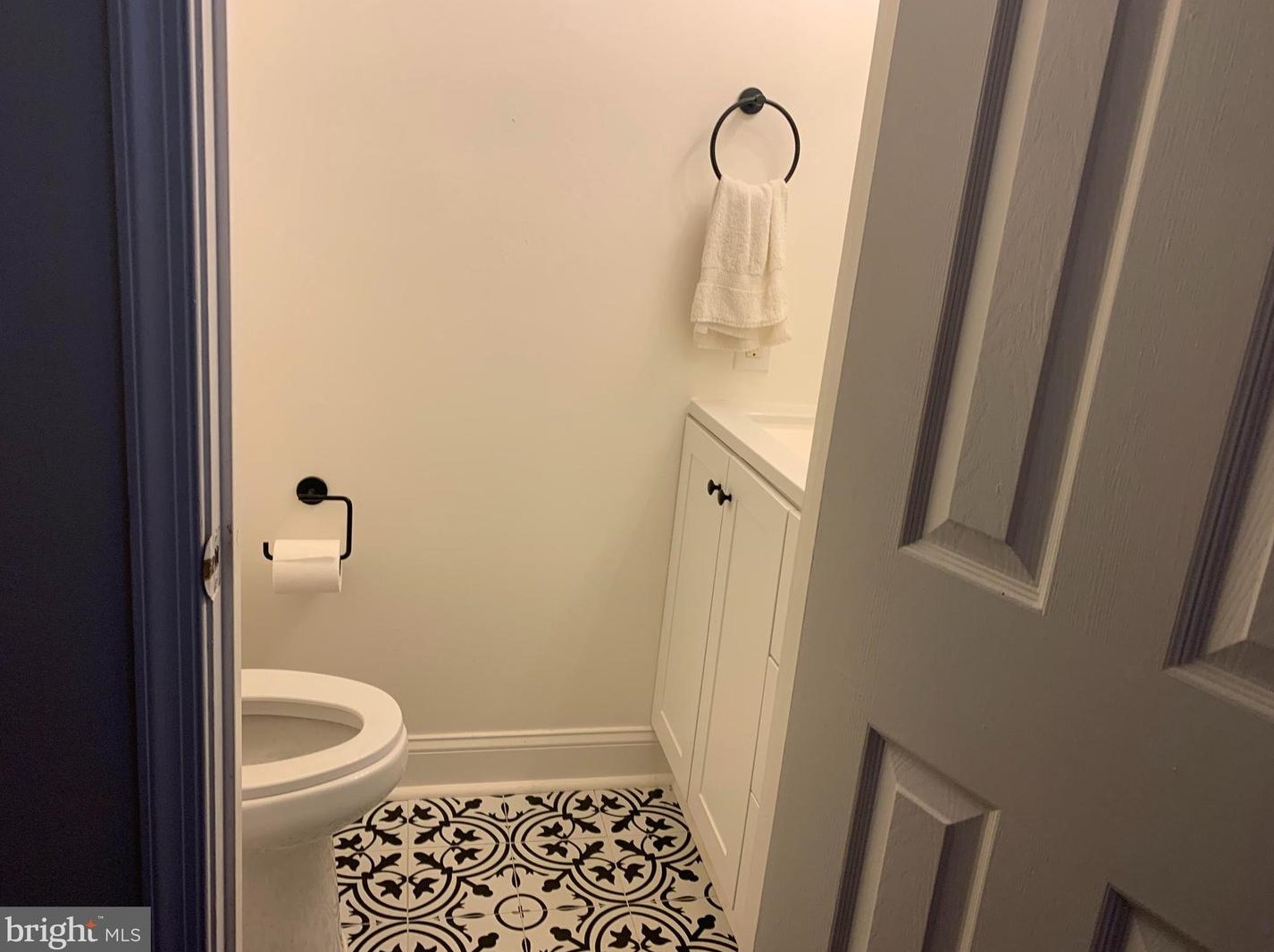 16 Wilcox Ct, Silver Spring MD 20906-5935 exterior