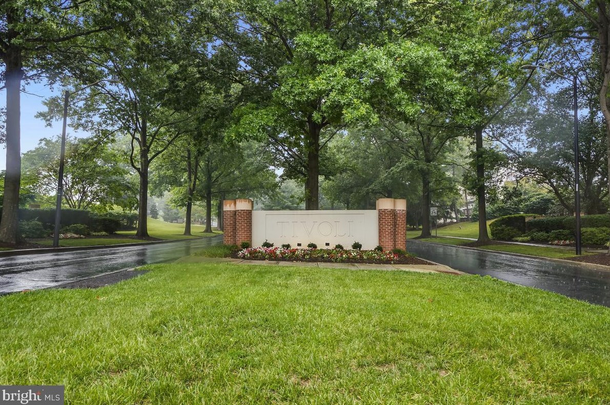 16 Wilcox Ct, Silver Spring MD 20906-5935 exterior