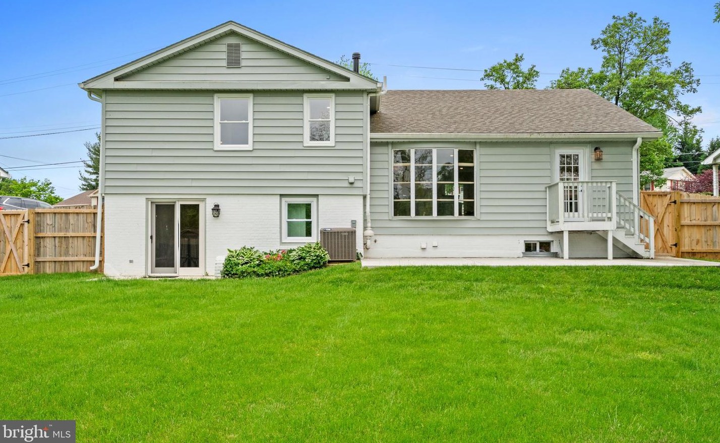 13203 Tamarack Rd, Silver Spring MD 20904-1464 exterior