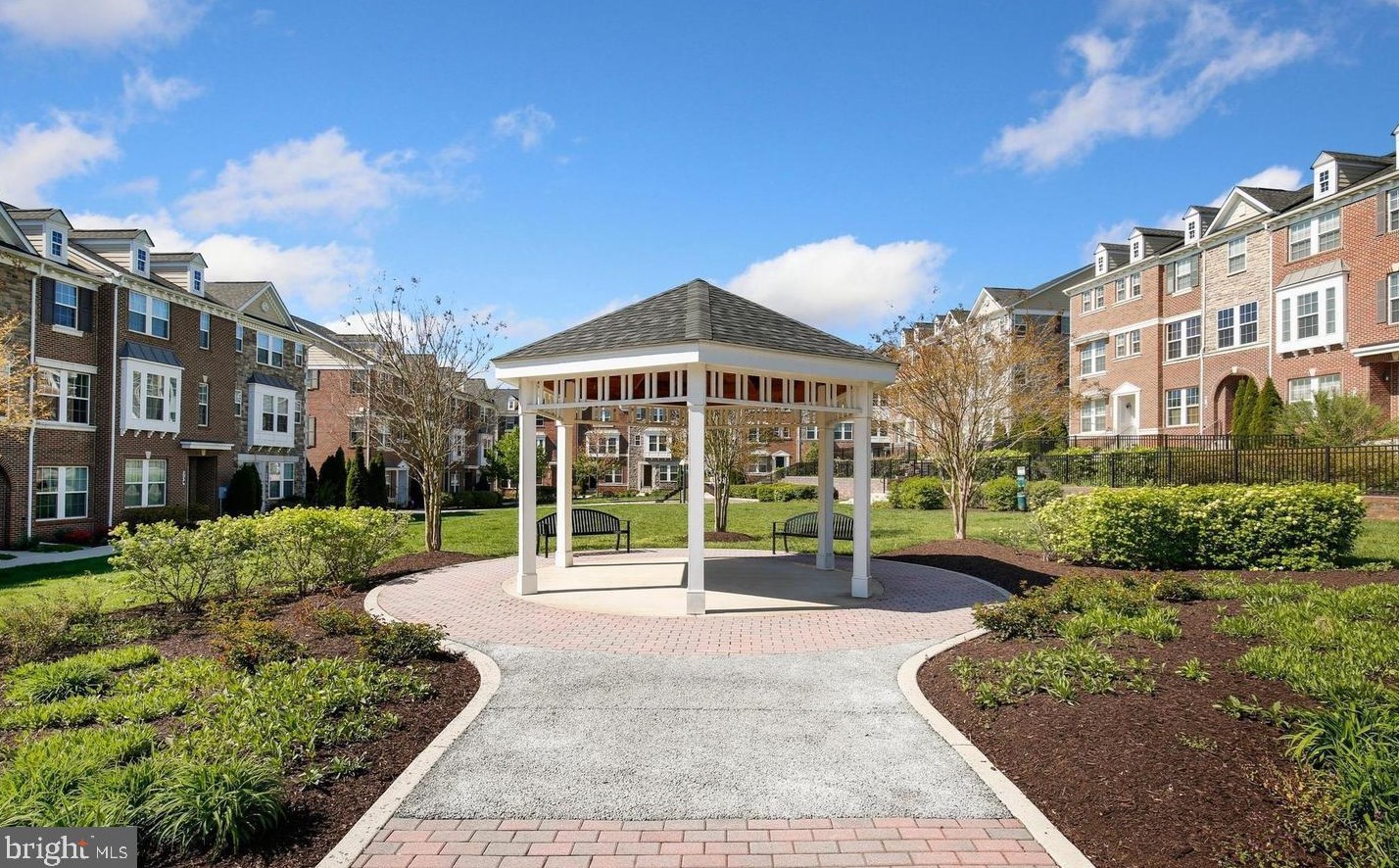 735 Cobbler Pl #735, Gaithersburg, MD 20877