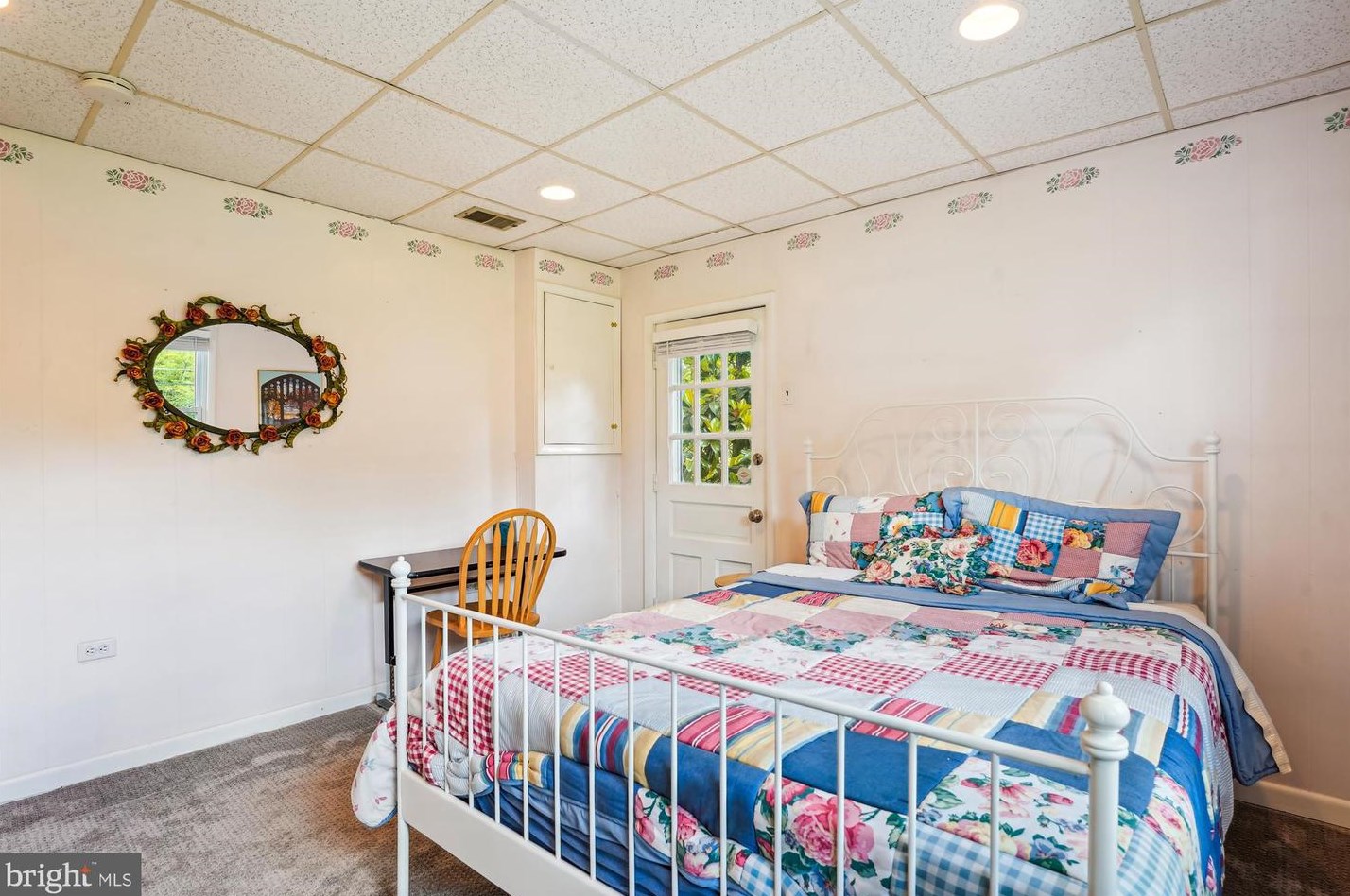 17809 Princess Anne Dr, Olney MD  20832-2218 exterior