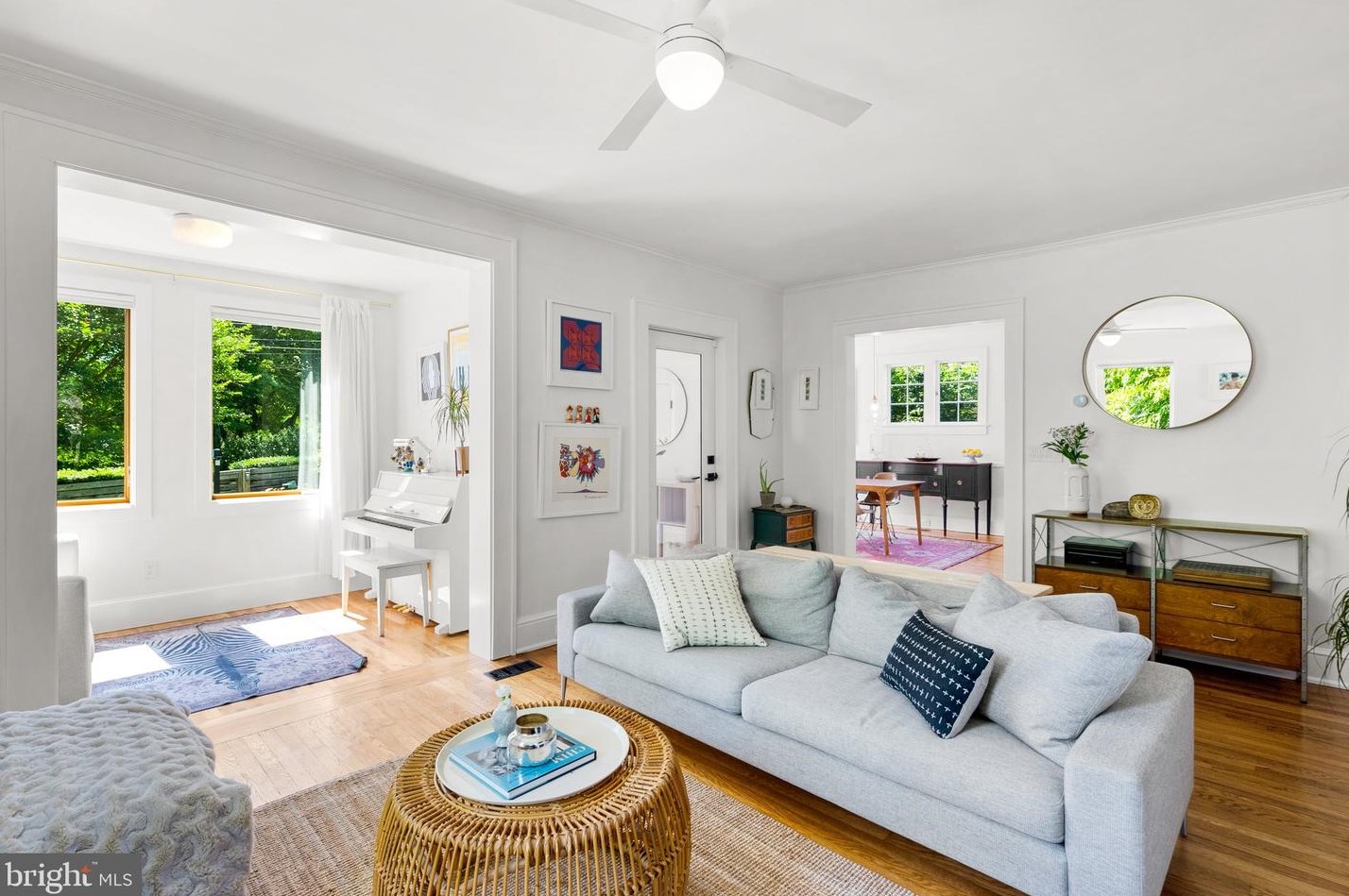 609 Pershing Dr, Silver Spring MD 20910-4489 exterior