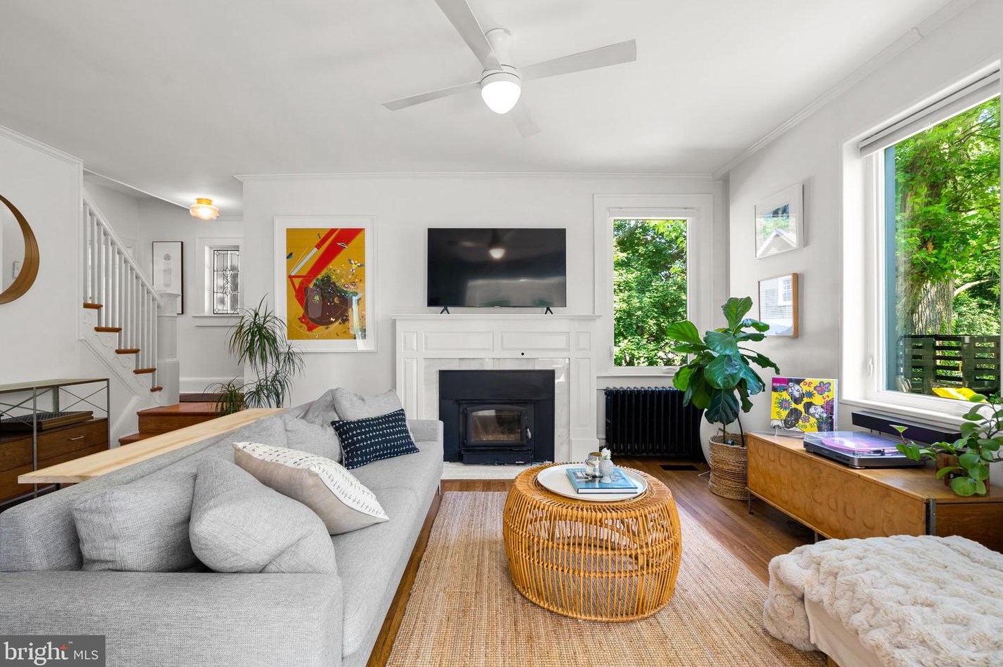 609 Pershing Dr, Silver Spring MD 20910-4489 exterior