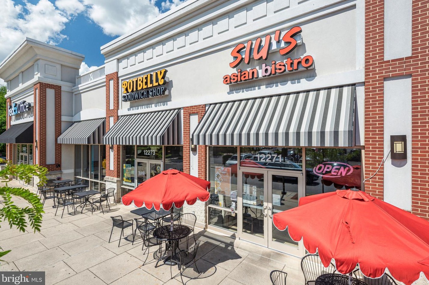 2041 Featherwood St, Silver Spring MD 20904-6637 exterior