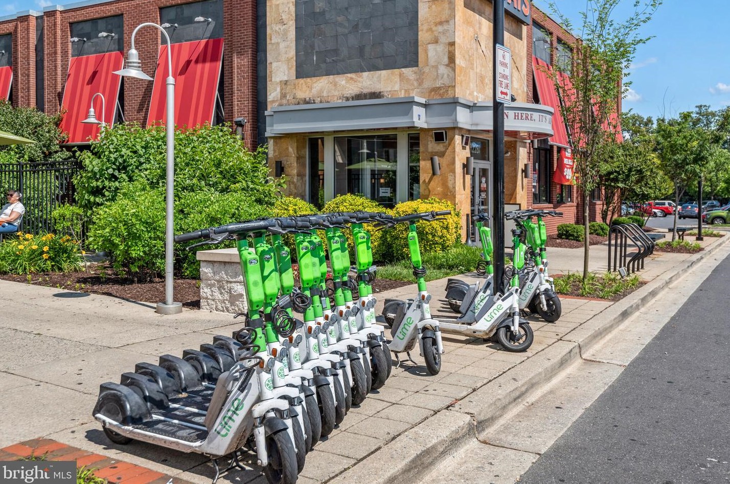 2041 Featherwood St, Silver Spring MD 20904-6637 exterior