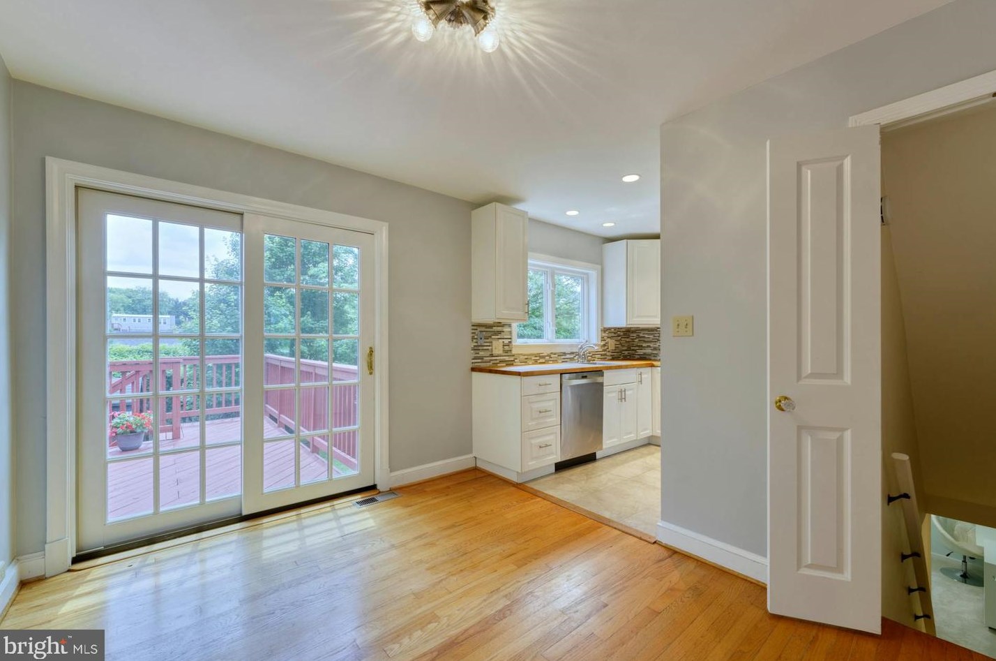 9925 Markham St, Silver Spring MD 20901-2233 exterior