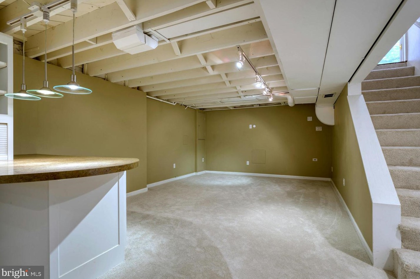 9925 Markham St, Silver Spring MD 20901-2233 exterior