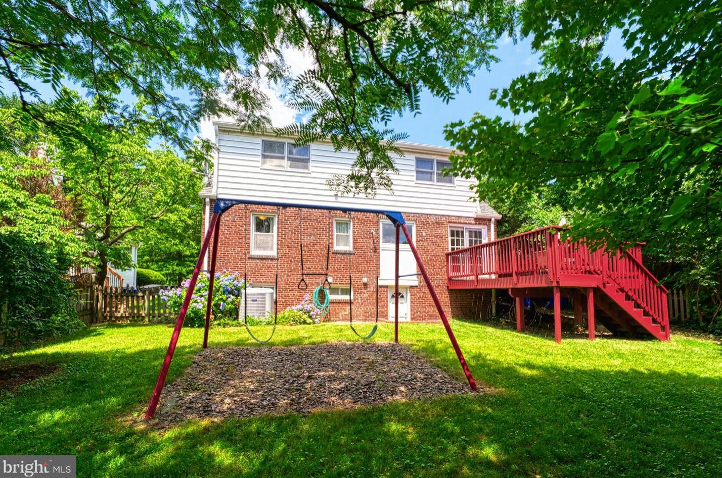 9925 Markham St, Silver Spring MD 20901-2233 exterior