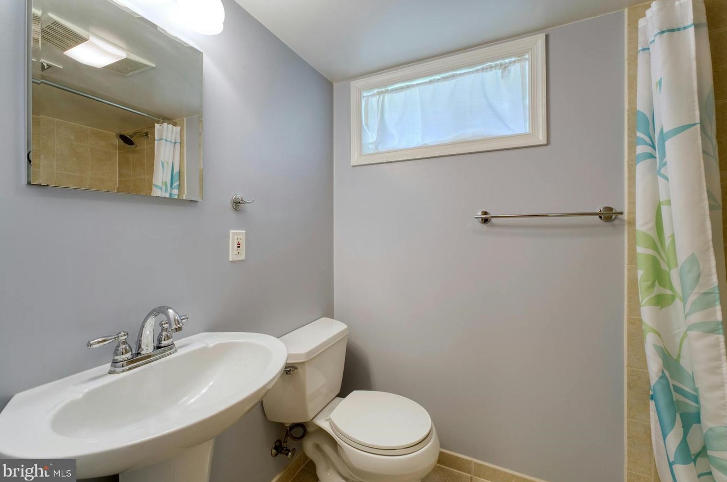 9925 Markham St, Silver Spring MD 20901-2233 exterior