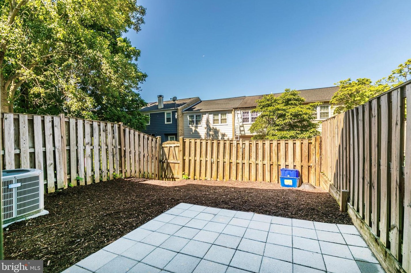 9332 Bremerton Way, Gaithersburg MD 20886-1419 exterior