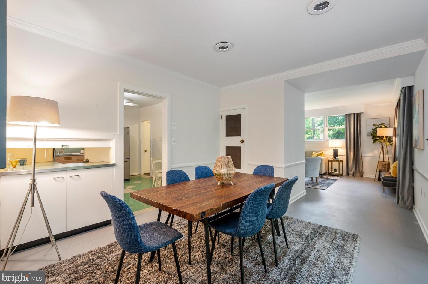 7320 Glenside Dr, Silver Spring MD 20912-7327 exterior