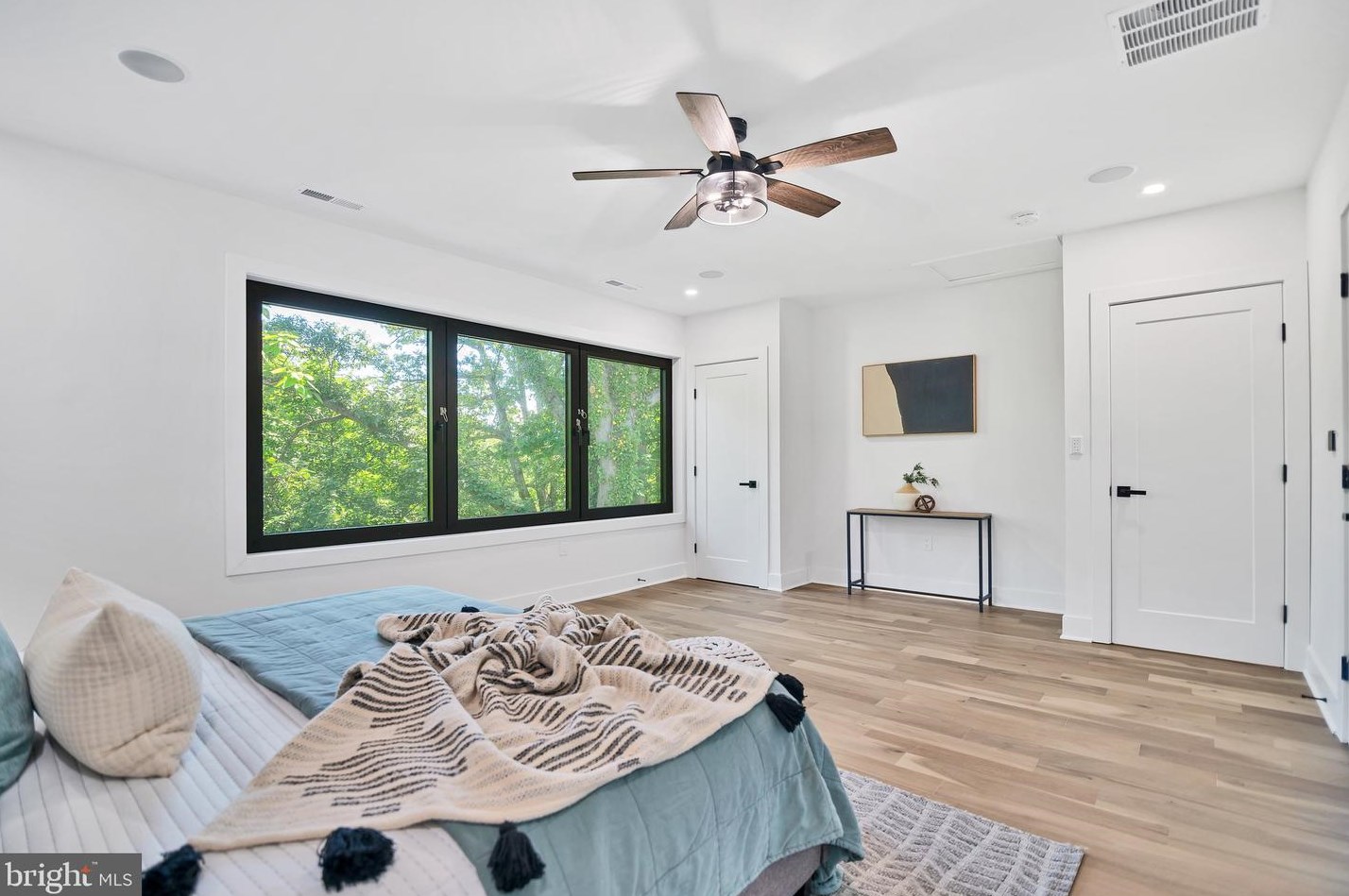 6725 Eastern Ave, Silver Spring MD  20912-4425 exterior