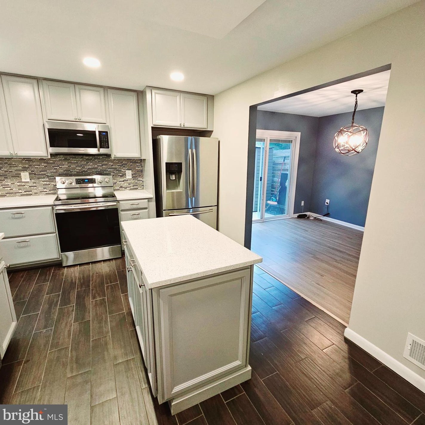 41 Orch Dr, Gaithersburg MD 20878-2222 exterior