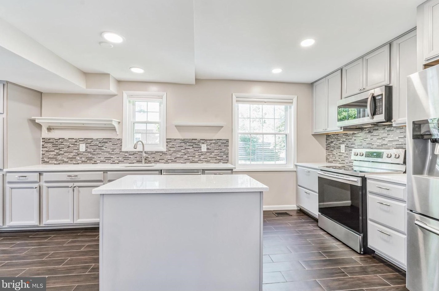 41 Orch Dr, Gaithersburg MD 20878-2222 exterior