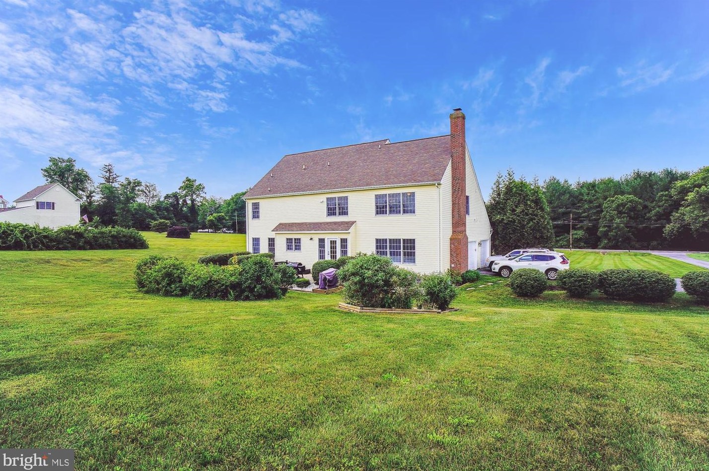 7421 Damascus Rd, Gaithersburg MD  20882-3301 exterior