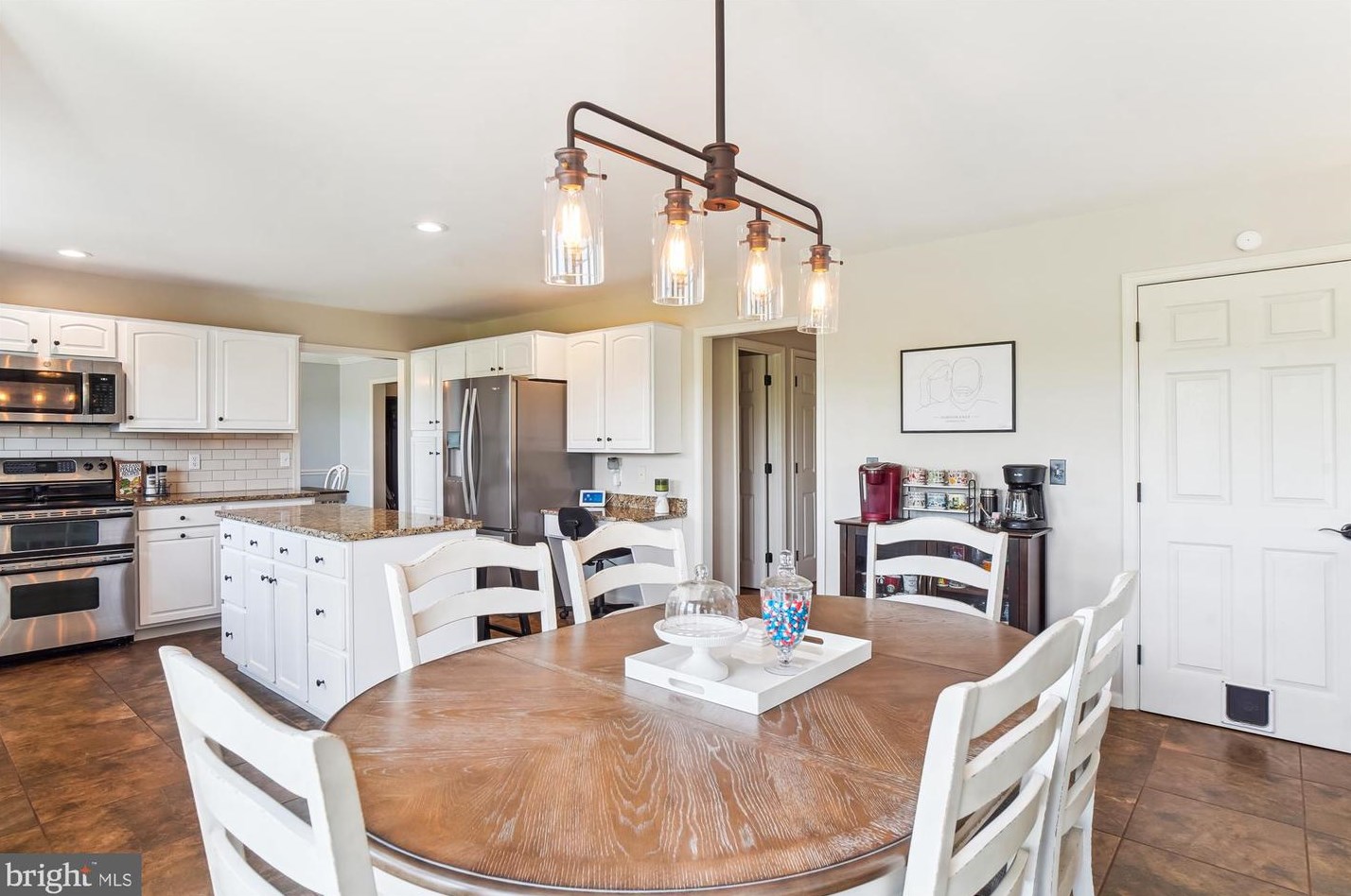 7421 Damascus Rd, Gaithersburg MD  20882-3301 exterior