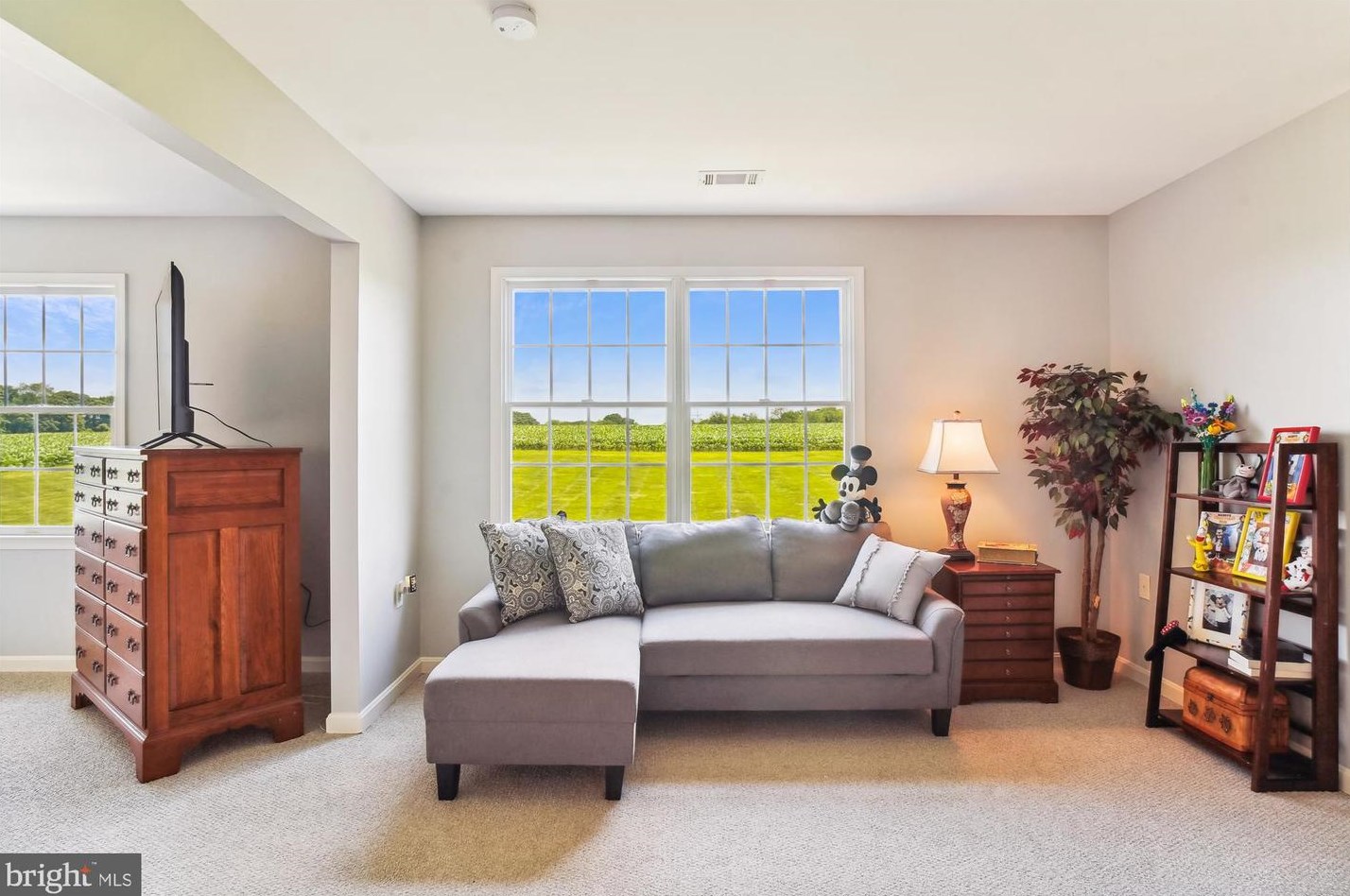 7421 Damascus Rd, Gaithersburg MD  20882-3301 exterior