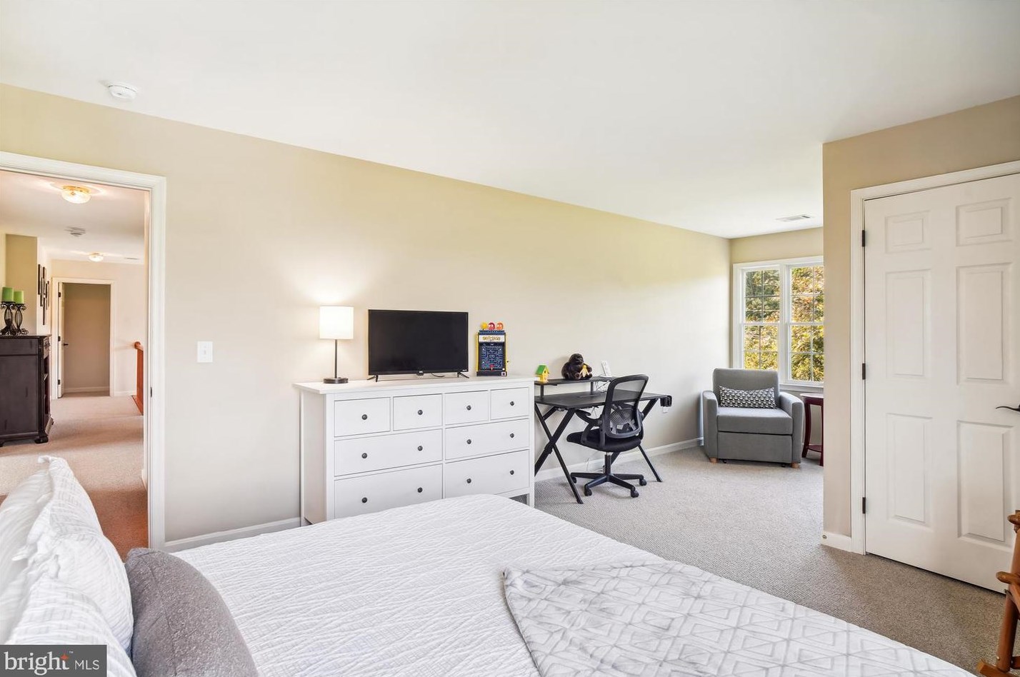 7421 Damascus Rd, Gaithersburg MD  20882-3301 exterior