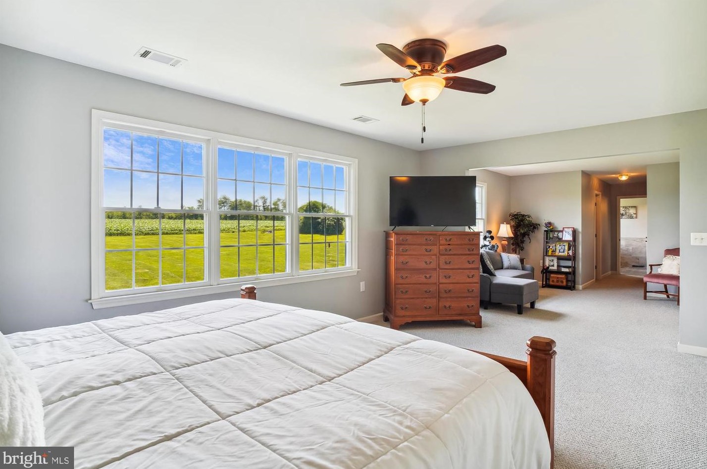 7421 Damascus Rd, Gaithersburg MD  20882-3301 exterior