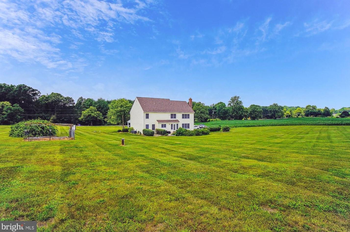 7421 Damascus Rd, Gaithersburg MD  20882-3301 exterior