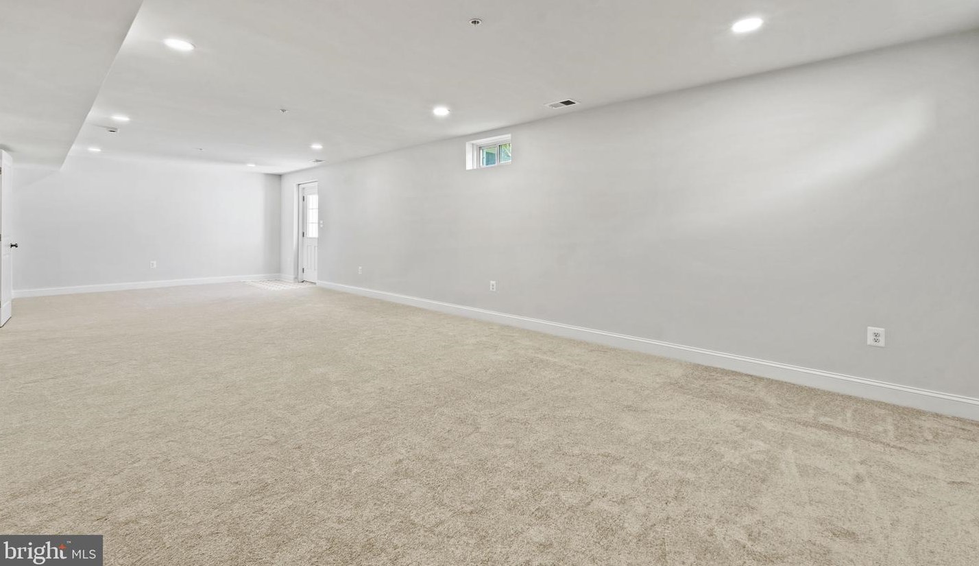 2317 Nees Ln, Silver Spring MD 20905-4545 exterior