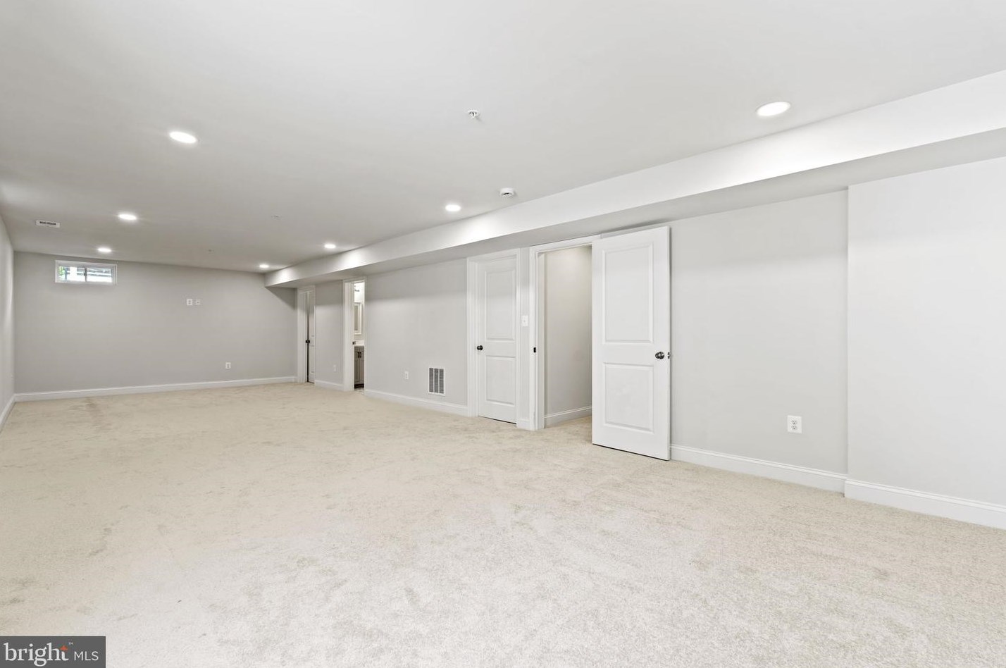 2317 Nees Ln, Silver Spring MD 20905-4545 exterior