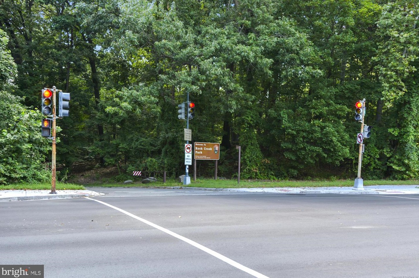 1213 Ednor Rd, Silver Spring MD 20905-5136 exterior