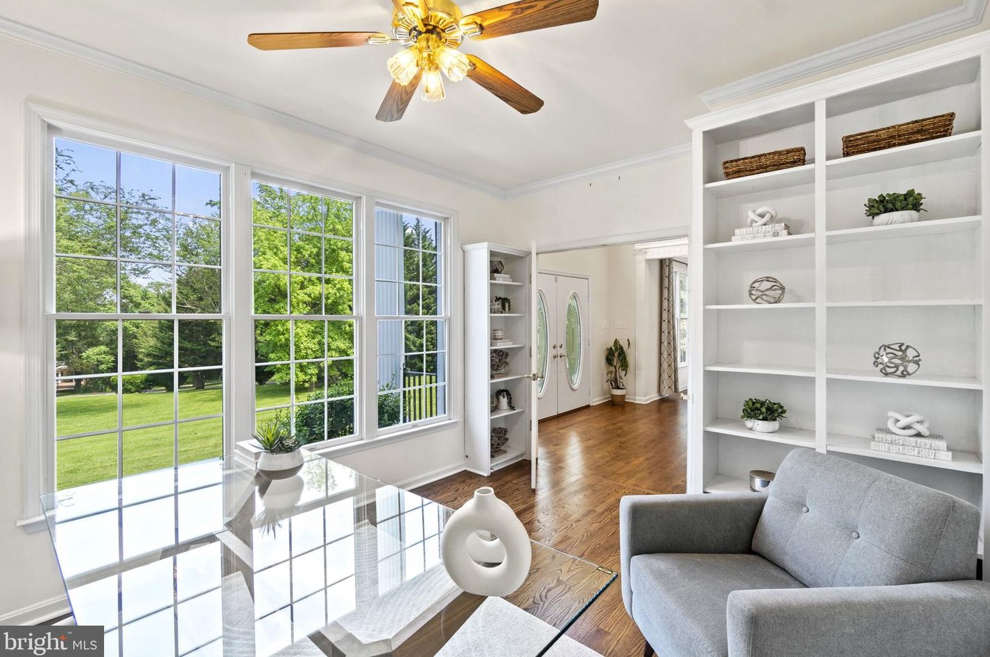 21046 Woodfield Rd, Gaithersburg MD 20882-1203 exterior