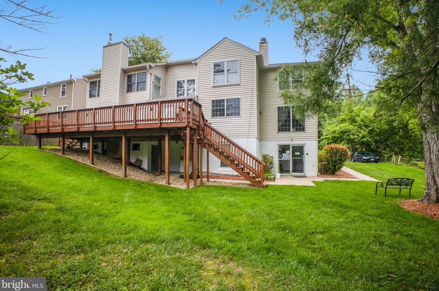 433 Bonifant Rd, Silver Spring MD 20905-5950 exterior