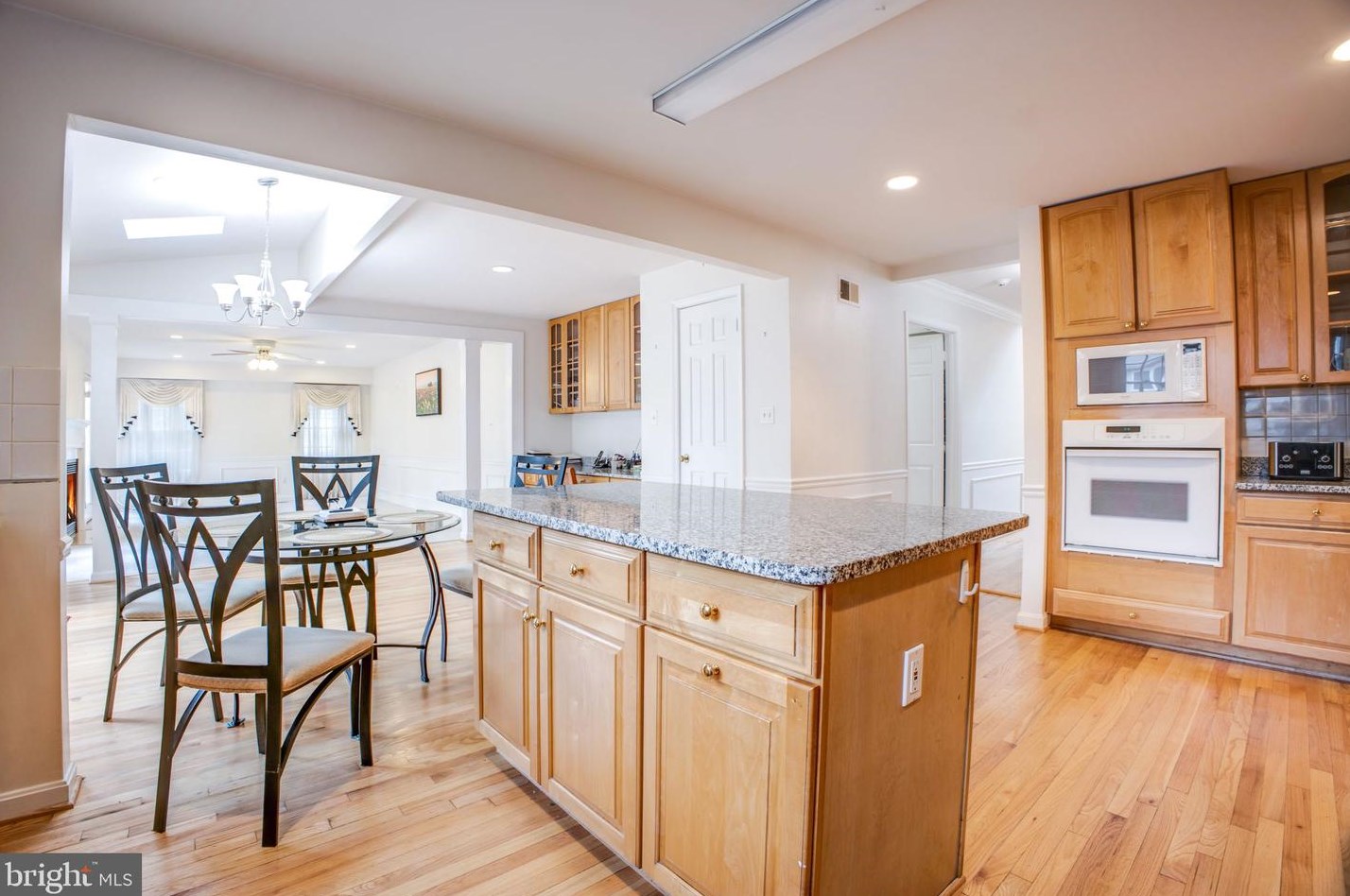 433 Bonifant Rd, Silver Spring MD 20905-5950 exterior