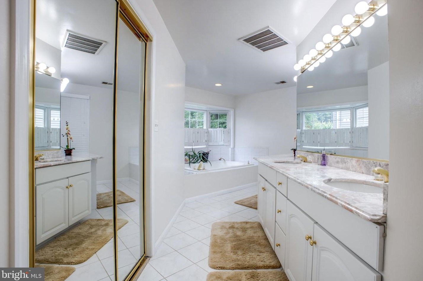 433 Bonifant Rd, Silver Spring MD 20905-5950 exterior