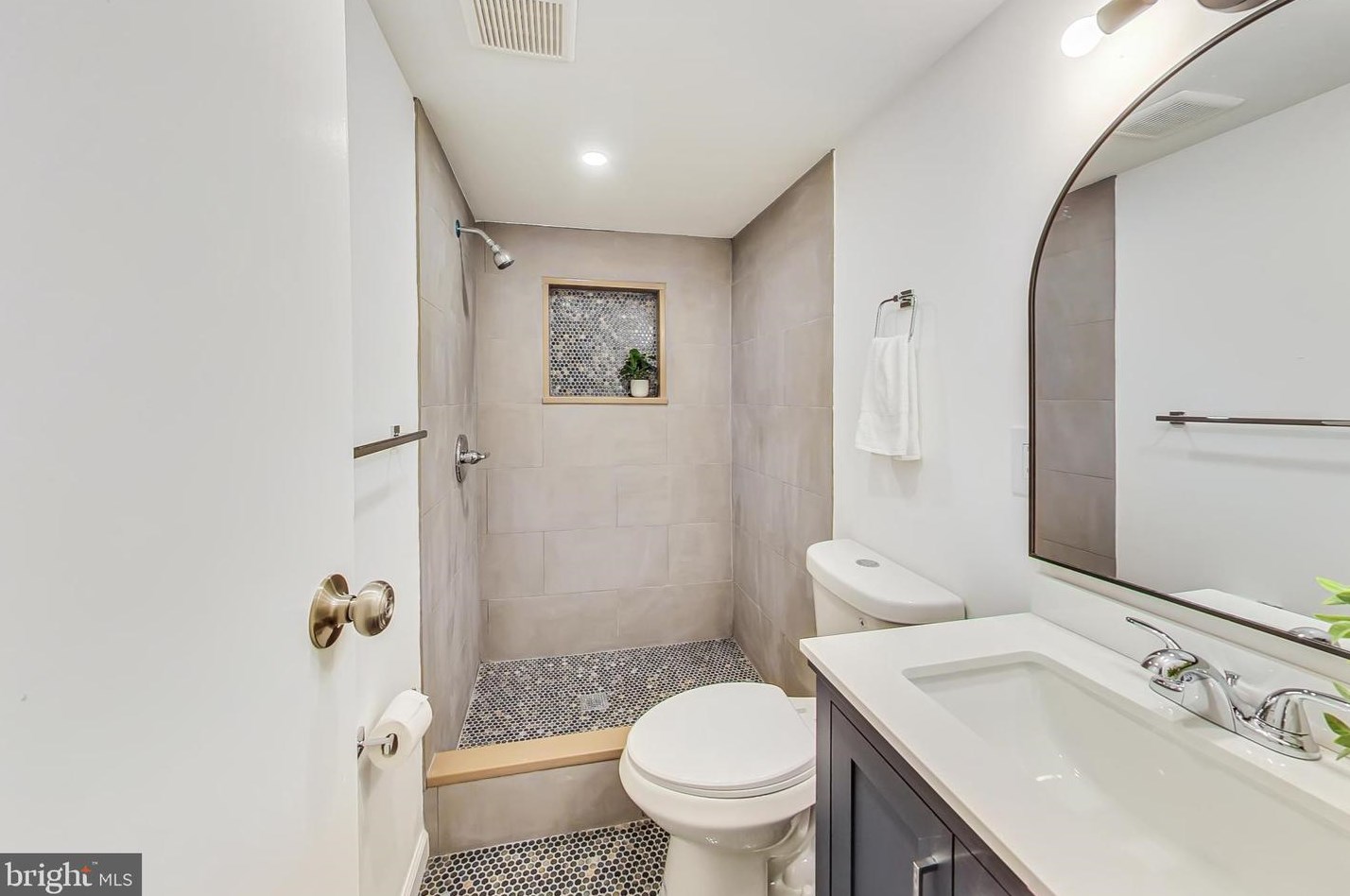 10118 Mckenney Ave, Silver Spring MD  20902-5130 exterior