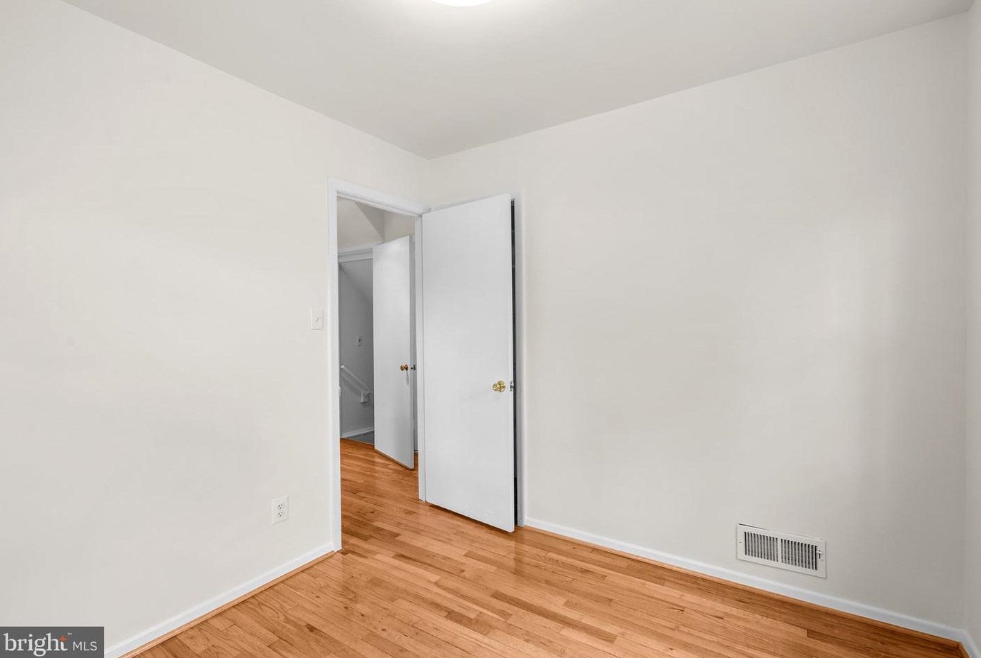 2708 Weisman Rd, Silver Spring MD 20902-2141 exterior