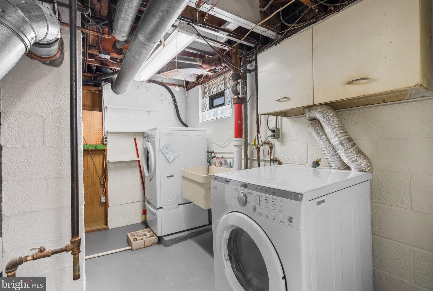 2708 Weisman Rd, Silver Spring MD 20902-2141 exterior