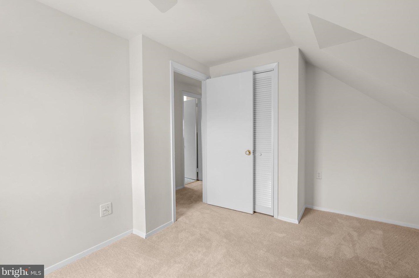 2708 Weisman Rd, Silver Spring MD 20902-2141 exterior