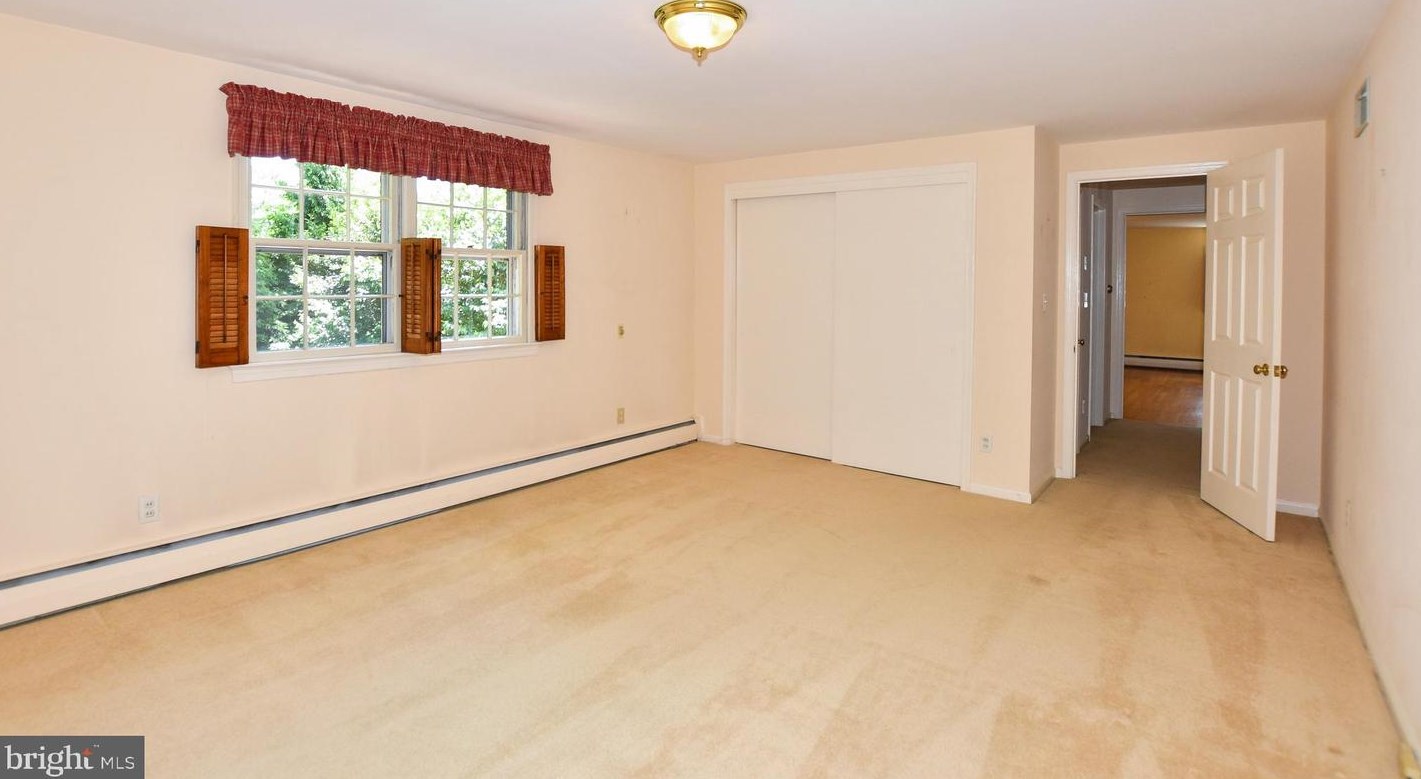 11801 Renick Ln, Silver Spring MD 20904-2871 exterior