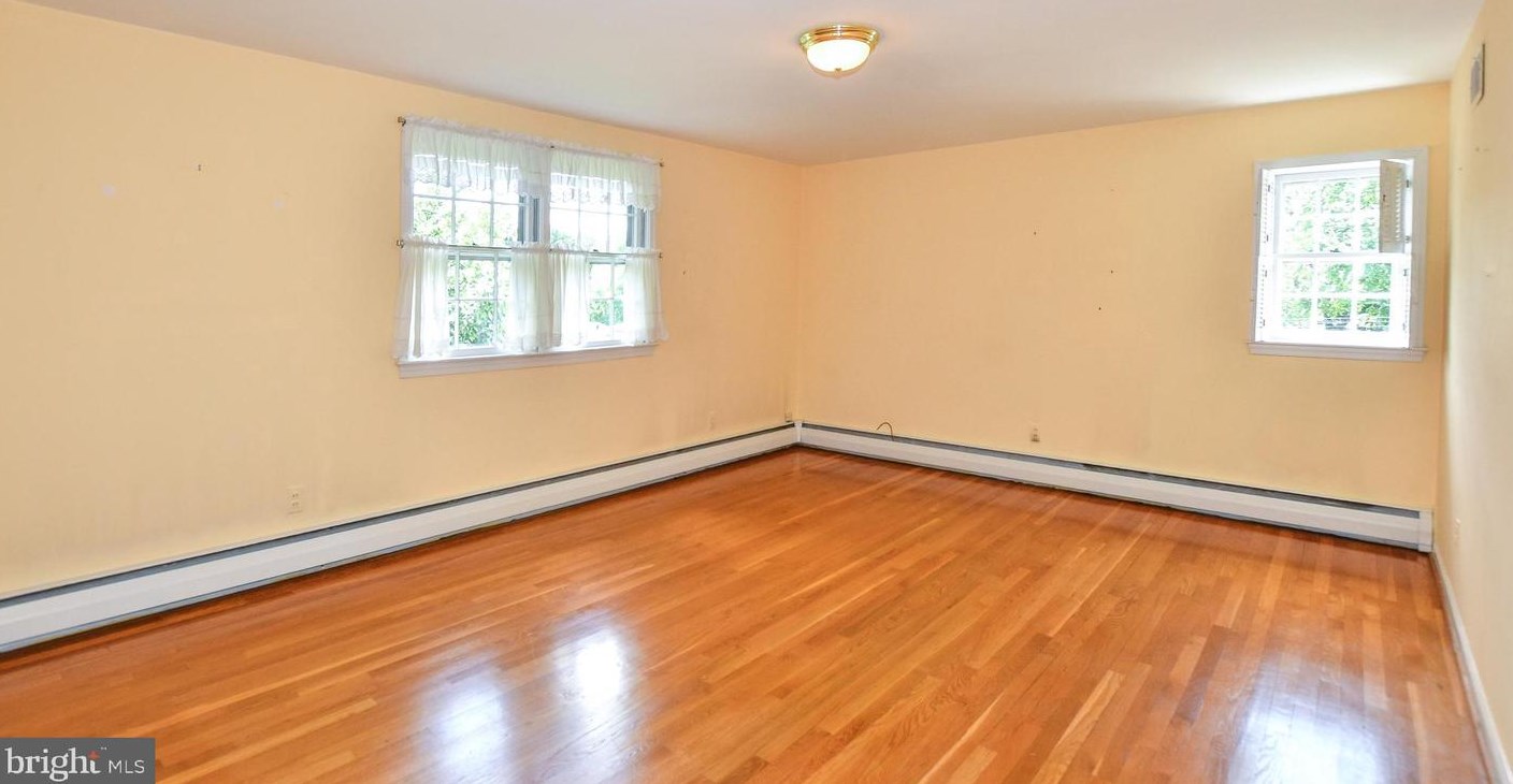 11801 Renick Ln, Silver Spring MD 20904-2871 exterior