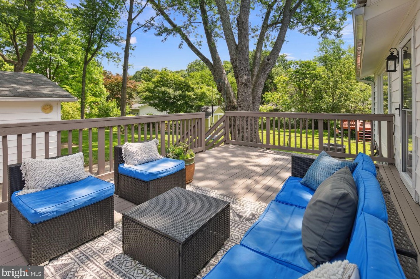 2304 Mcauliffe Dr, Rockville MD 20851-1550 exterior