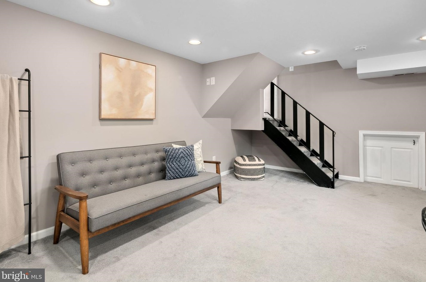 2304 Mcauliffe Dr, Rockville MD 20851-1550 exterior